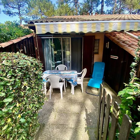 Maisonnette Cosy Dans Les Pins Proche Ocean Casa de Férias *